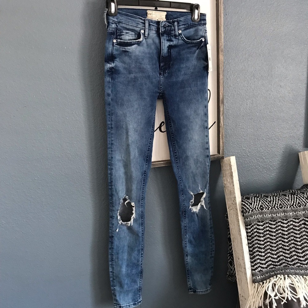 Free People Turquoise High Rise Ripped Knee Skinny Jeans Size 25